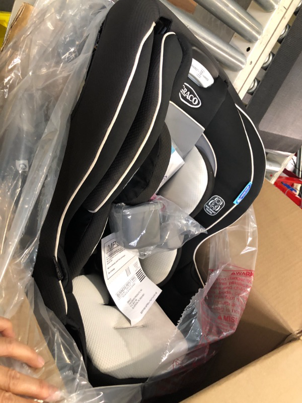 Photo 1 of Graco Extend2Fit Convertible Car Seat, Gotham