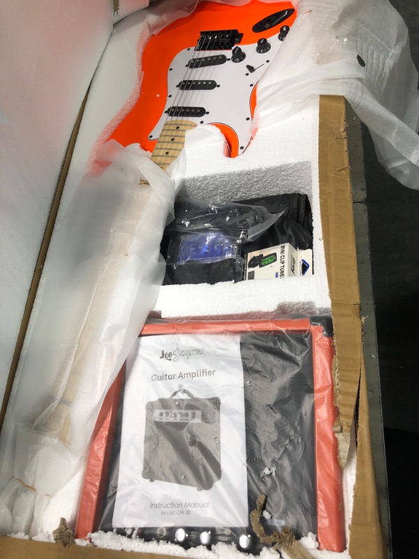 Photo 5 of Leo Jaymz 39 Inch Full Size Electric Guitar Kit Electric Guitar Beginner Kits - 20W Amplifier?Digital Tuner?Carring Bag?Shoulder Strap,Connecting Cable (ORANGE?

*** different color ***