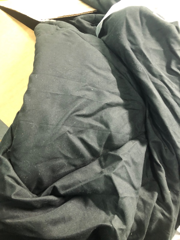Photo 4 of **See notes**Seward Park Full/Queen Size Reversible Comforter Lightweight Microfiber Fill All Season Fall Warm Blanket Black/Grey Black/Grey Full/Queen