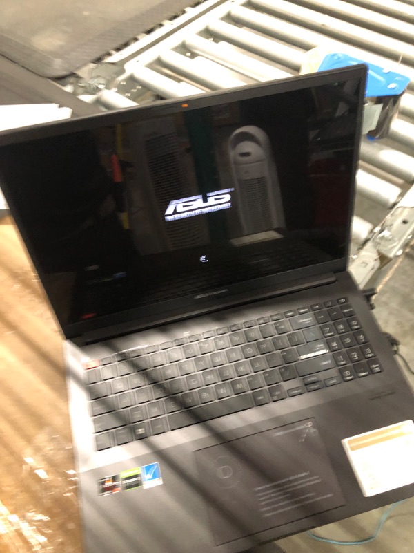 Photo 7 of ASUS - Vivobook Pro 16X M7600 16" Laptop - AMD Ryzen 9 - 32GB Memory - NVIDIA GeForce RTX 3050 Ti - 1TB SSD - Black
