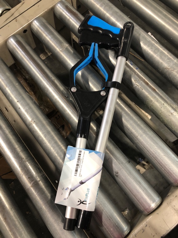 Photo 1 of FiPlus PowerGrip T9, Grabber Tool, Wide Jaw, Foldable, Steel Cable, with 96 Grip Points for Firm Grip, 32" with Magnet,