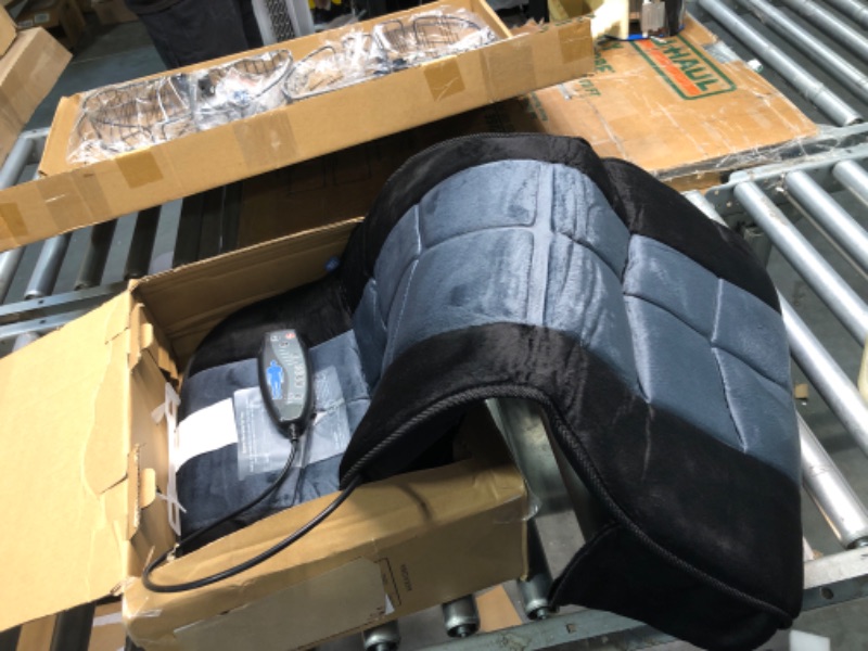 Photo 1 of CILI Massage Chair Pad,Back Massage with Heat,Massage Pad with 10 Vibration Motors,30-60-90 Minutes Heating Options,Chair Massager for Office Chair, Massage Chair for Home Office Use (Black)