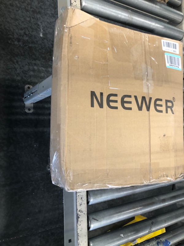 Photo 2 of NEEWER 43"/110cm Light Reflector Kit, 5 in 1 Collapsible Round Reflector (Translucent/Silver/Gold/White/Black), Metal Clamp and 21"-43”/53-110cm Short Stand for Low Angle Children Studio Photography