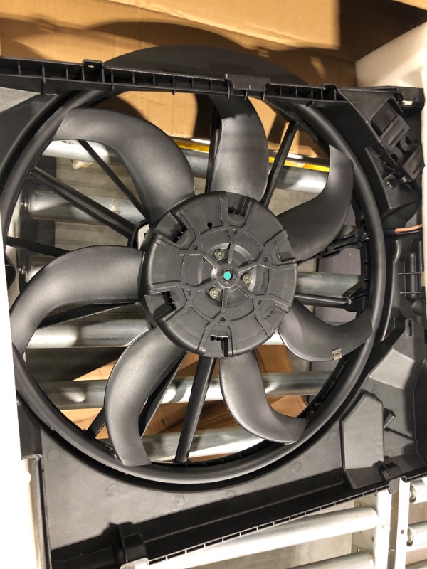 Photo 5 of A-Premium Radiator Cooling Fan Assembly Replacement for BMW E88 E90 E92 135i 335i 335i xDrive 335xi X1 Z4 2007-2016