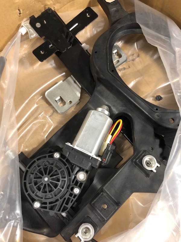 Photo 1 of A-Premium Electric Power Window Regulator with Motor Compatible with Ford Expedition & Lincoln Navigator, 2003-2006, Sport Utility, Rear Right Passenger Side