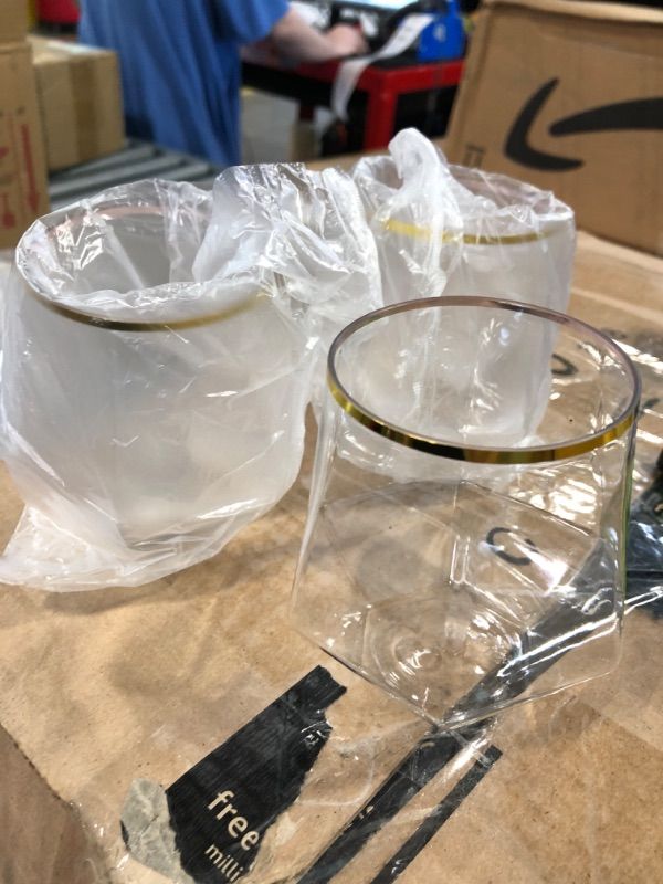 Photo 1 of 18 count Diamond Unbreakable Stemless Plastic Wine Champagne Glasses Disposable Shatterproof BPA-Free Wine Glasses Indoor Outdoor Ideal for Home Office Bars, Wedding 12 Ounce Cups Gold Rim (18)