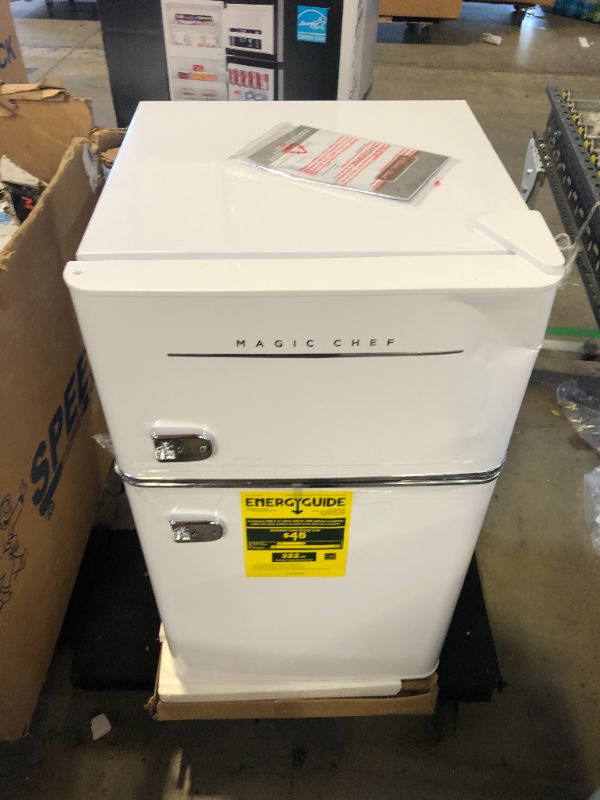 Photo 2 of Magic Chef Retro 3.2 Cu. Ft. 2 Door Mini Fridge in White
