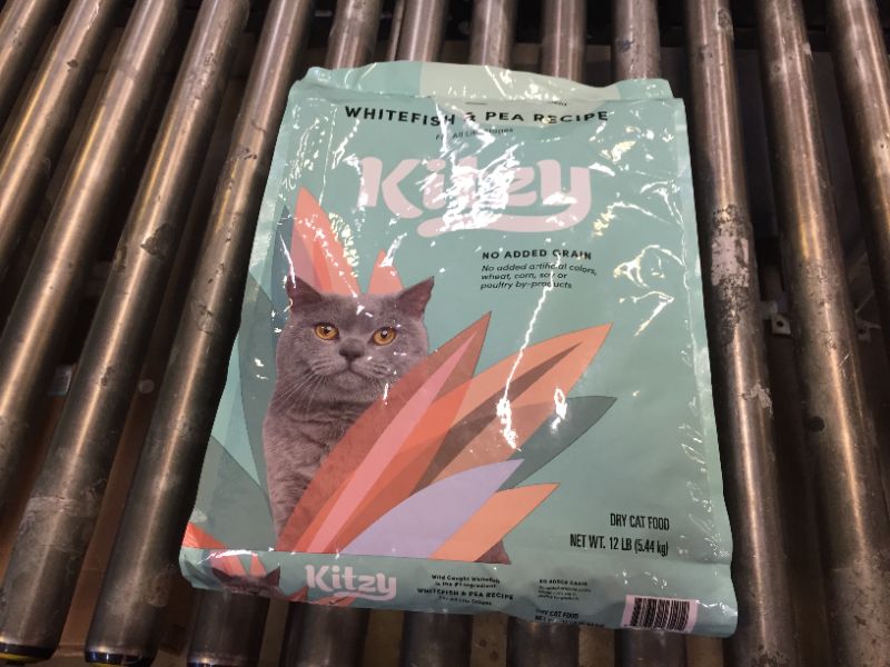 Photo 1 of Amazon Brand - Kitzy Dry Cat Food, Whitefish and Pea Recipe, Grain-Free (12 lb bag) Whitefish 12 Pound (Pack of 1) EXP 03/OCT/2023