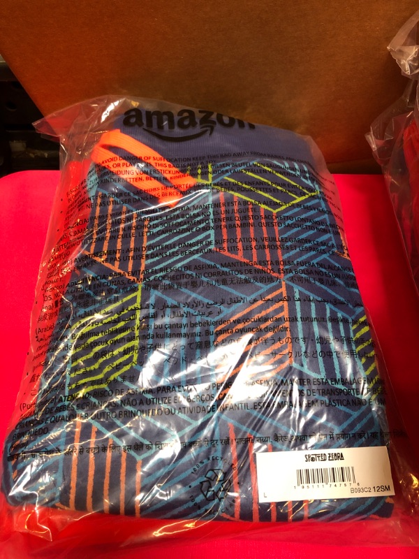 Photo 2 of    LARGE -----AMAZON ESSENTIALS BOYS AND TODDLERS' FLEECE JOGGER SWEATPANTS  