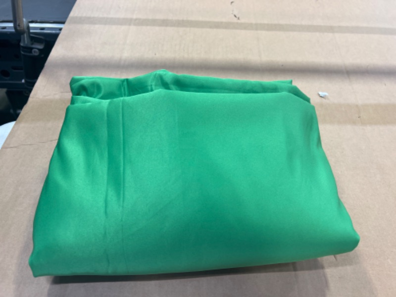 Photo 1 of 120 x 86 green curtain one panel 