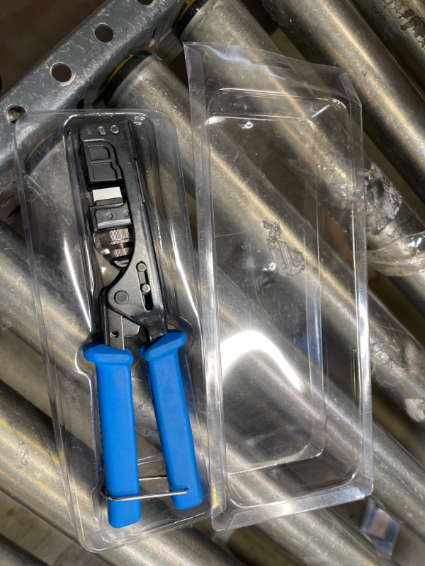 Photo 1 of Everest Media Solutions easyJACK - 90° Angled Speed Termination Tool - To Be Used ONLY with Everest Media 90° Angled RJ45 CAT6/5e & CAT6A Keystone Jacks (B087N7QQD2)
45