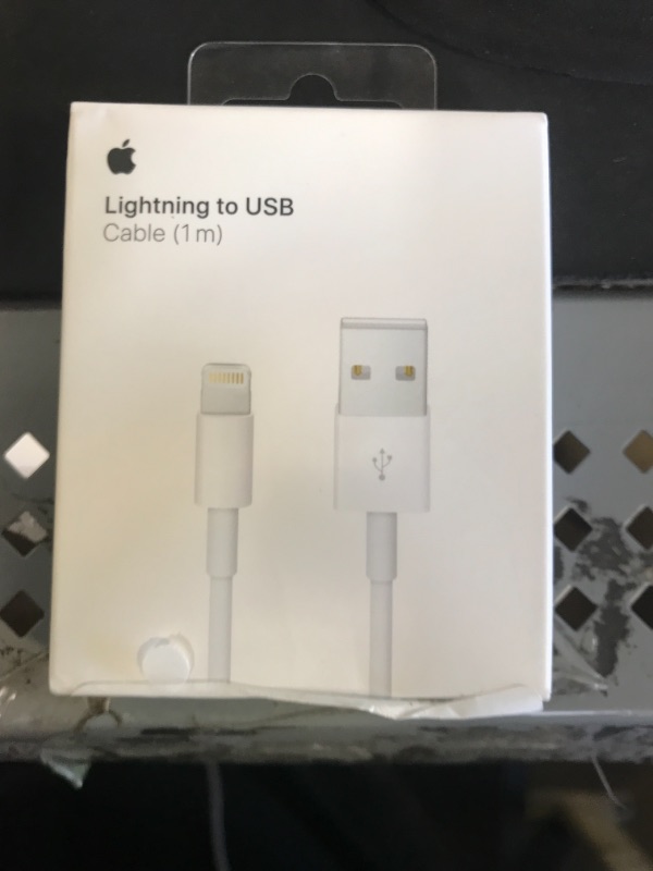 Photo 2 of Apple Lightning to USB Cable (1 m)
