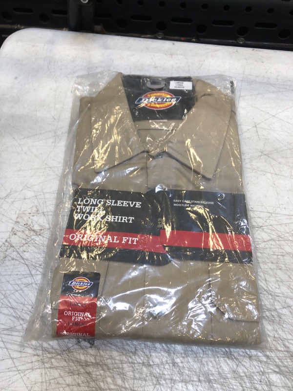 Photo 2 of Dickies Men's Long-Sleeve Work Shirt SIZE L
