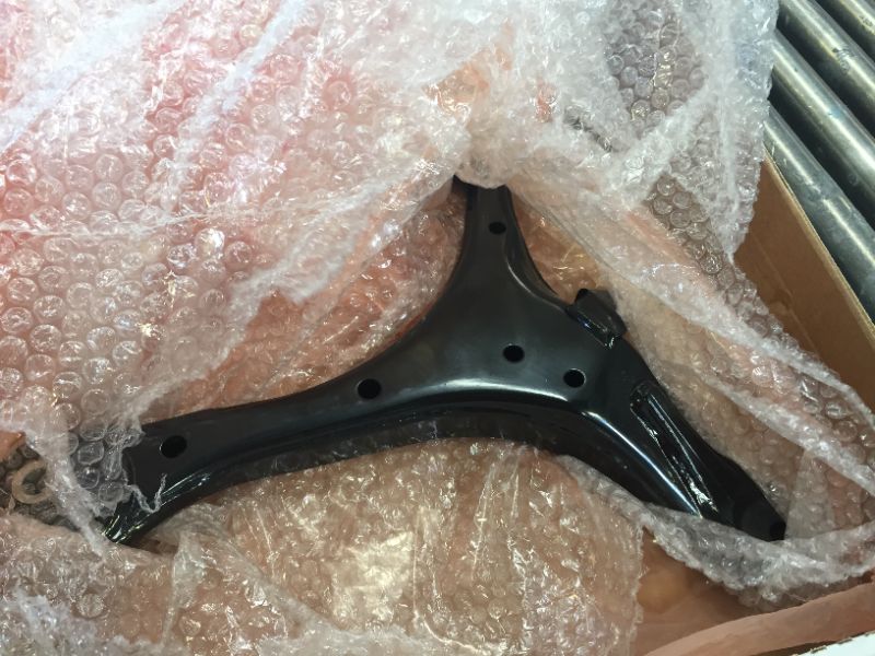 Photo 2 of MOOG RK622174 Suspension Control Arm front left lower