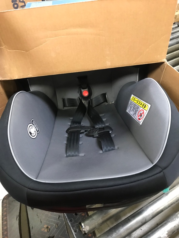 Photo 2 of Cosco Onlook 2-in-1 Convertible Car Seat, Rear-Facing 5-40 pounds and Forward-Facing 22-40 pounds and up to 43 inches, Black Arrows