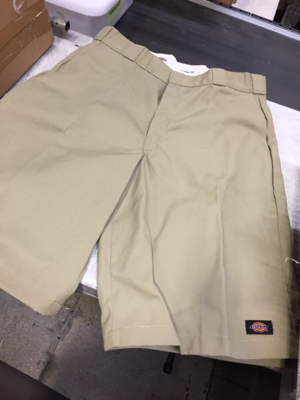 Photo 1 of Dickies Men's Classic Fit Shorts Size 36