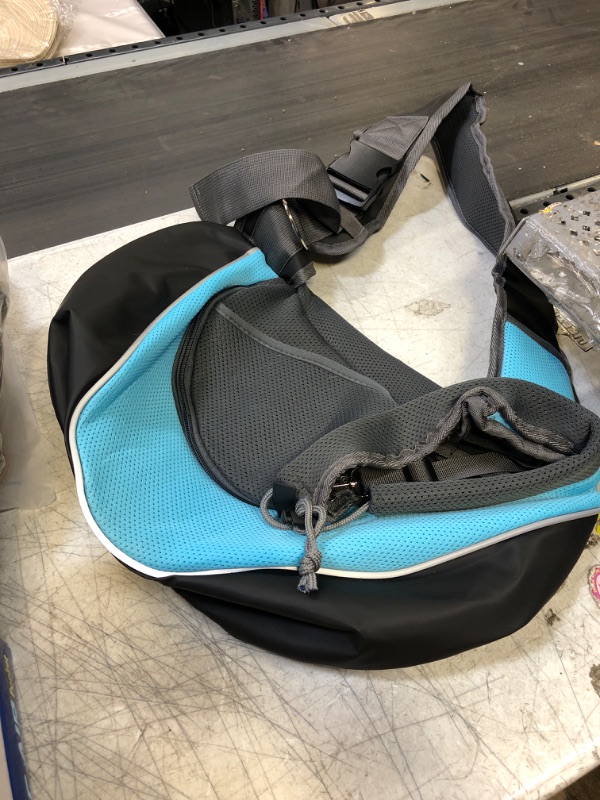 Photo 1 of PET CARRIER SLING BAG  
SIZE S