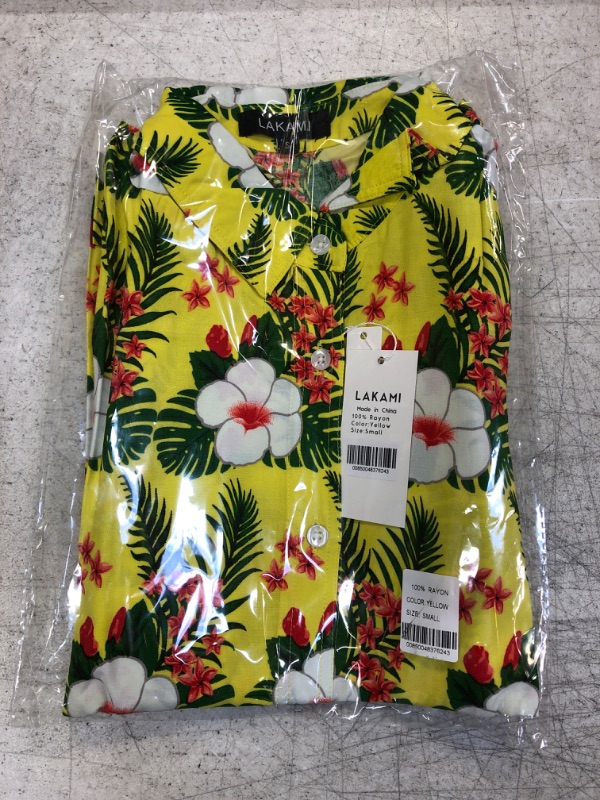 Photo 2 of LAKAMI Women's [SMALL] Short Sleeve Casual Fit 100% Rayon Tropical Hawaiian Floral Shirt
