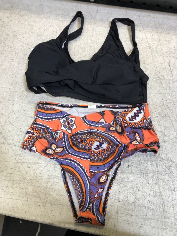 Photo 1 of Girl's Two Piece Swimsuit Small 