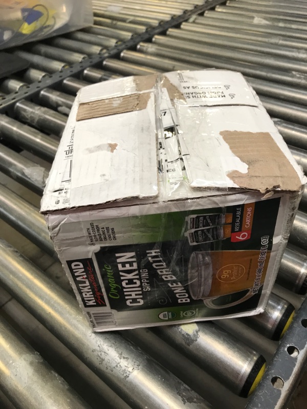 Photo 1 of Kirkland Signature Organic Chicken Bone Broth, 32 Fl Oz, 6 Count