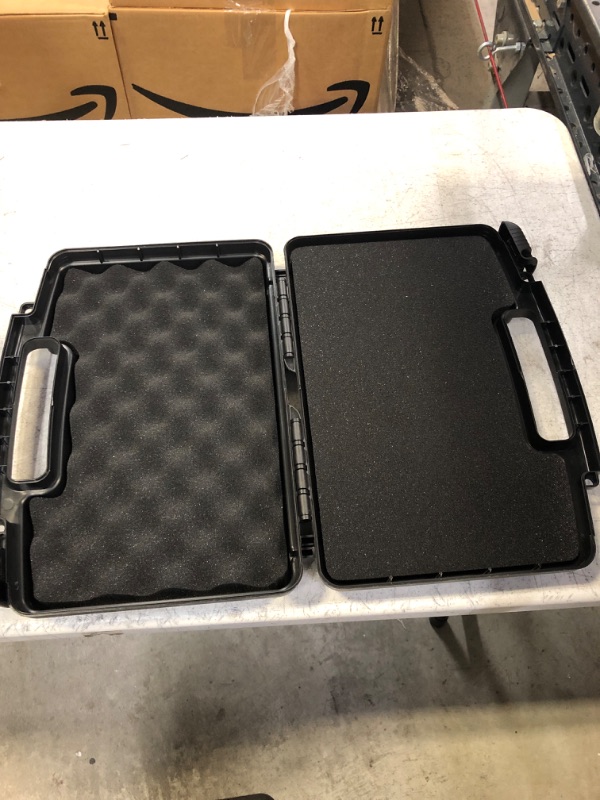 Photo 1 of  Carriers' case blk