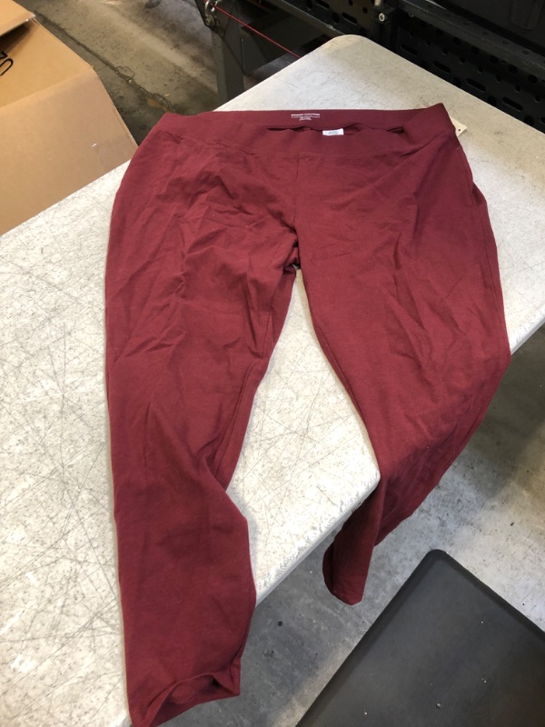 Photo 2 of Amazon Essentials Women's Legging X-Large Short Burgundy