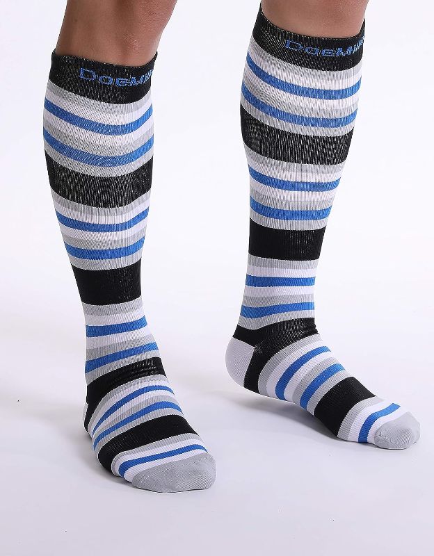 Photo 1 of 1pair ---Doc Miller Compression Socks for Women and Men 15-20mmHg, Knee High Compression Socks for Recovery from Shin Splints, Swelling and Varicose Veins, 1 Pair Large Grey Stripes
