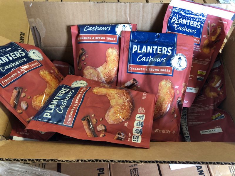 Photo 2 of 12pcs--exp date 09/2023----Bundle of PLANTERS Cashews Cinnamon & Brown Sugar, 5 Oz Bag 