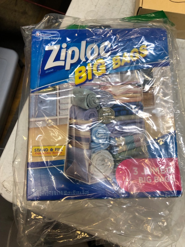 Photo 2 of Ziploc Big Bags, XXL Double Zipper Bag, 3 CT (Pack of 2)

