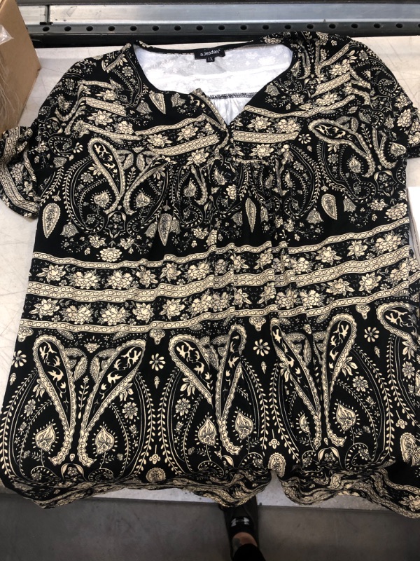 Photo 1 of a jesdani shirt size 1xl