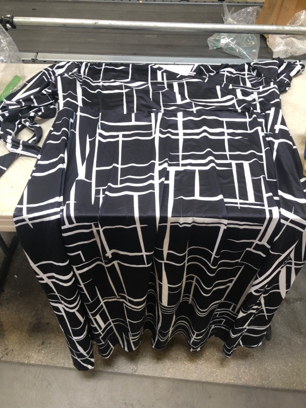 Photo 1 of black and white mid  sleeve dress size 5xl 