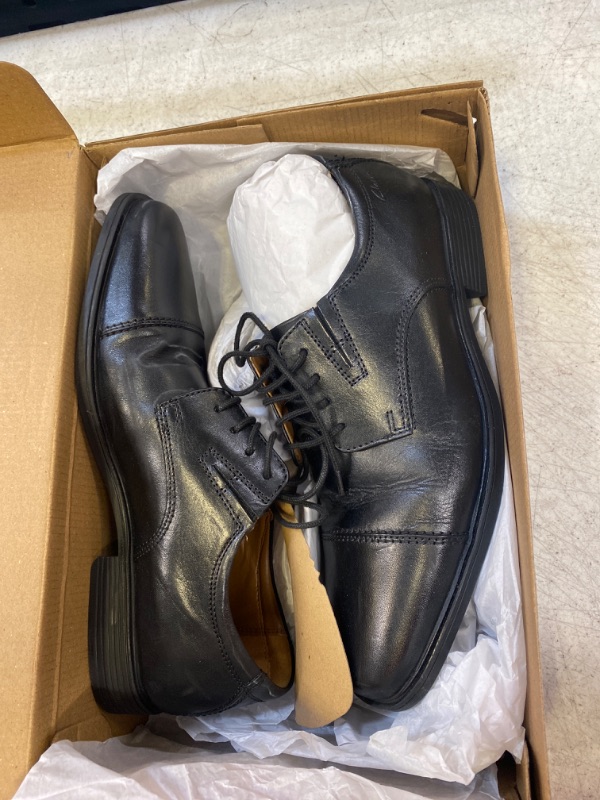 Photo 2 of Clarks Men's Tilden Oxford - Wide Width Shoes in Black, Size 7 Medium
