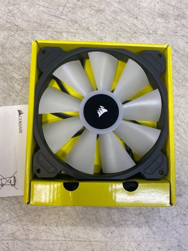 Photo 2 of CORSAIR iCUE SP140 RGB Elite Performance 140mm PWM Single Fan Single Fan 140mm