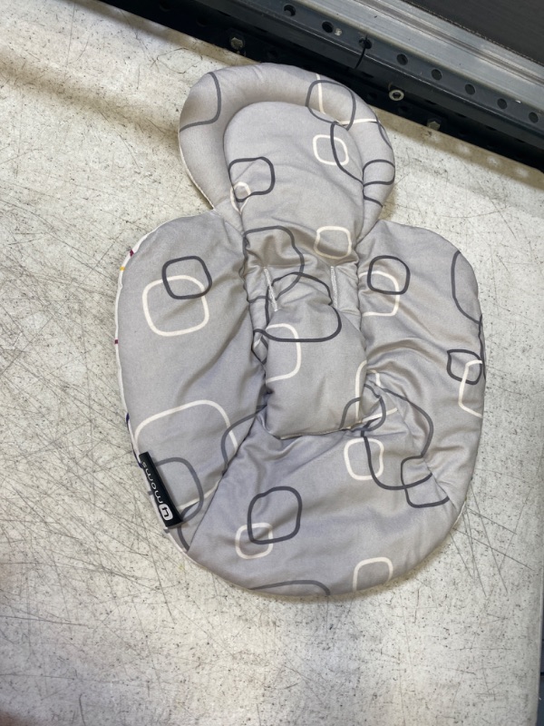 Photo 2 of 4moms RockaRoo and MamaRoo Infant Insert, Machine Washable, Soft, Plush Fabric, Reversible Design
