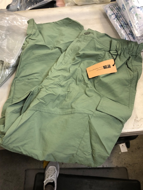 Photo 1 of 2xl green cargo pants 