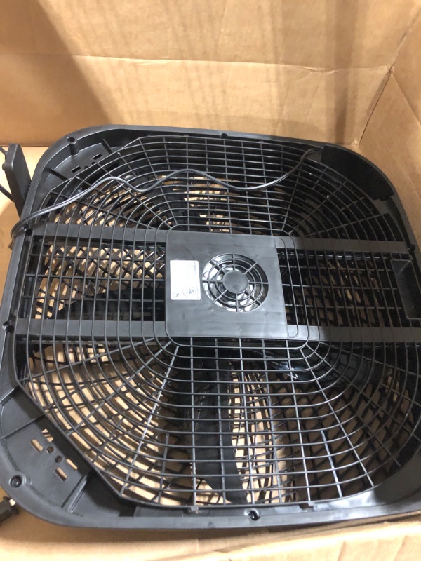 Photo 3 of Amazon Basics 3 Speed Box Fan, 20-Inch 20-inch Box Fan