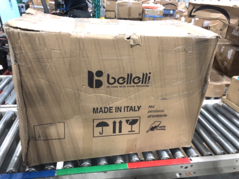 Photo 1 of Bellelli Bicycle Baby Carrier in Stem, Seatpost or Rack mounts Seatpost Mounted, Yellow