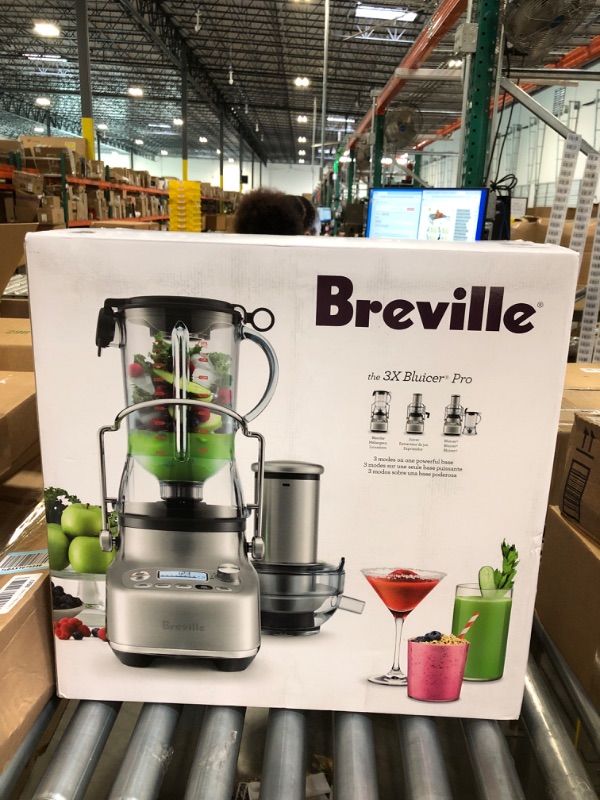 Photo 2 of ** CAN ONLY BE USED FOR PARTS NO MOTOR BASE ** Breville 3X Bluicer Pro Blender & Juicer, Brushed Stainless Steel, BJB815BSS,

