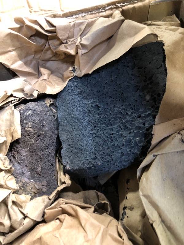 Photo 2 of 
LANDEN Black Icelandic Lava Stone Natural Rocks (18lbs, 3~11 inches,11pcs) for Aquariums, Paludariums, Terrariums, Caves and Rocky Peaks, Mountainous Desert...
Size:14 Black Icelandic Lava Stone(3-11 inches,18lbs)