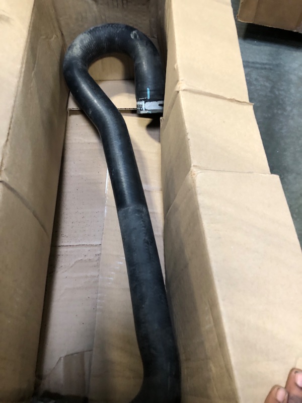 Photo 2 of Continental 62968 Molded Radiator Hose