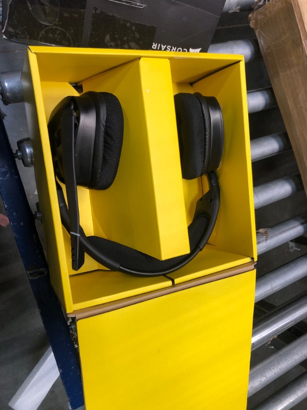 Photo 1 of Corsair Void RGB Elite Wireless Premium Gaming Headset with 7.1 Surround Sound - Discord Certified - Works with PC, PS5 and PS4 - Carbon (CA-9011201-NA), Black VOID RGB ELITE WIRELESS Black