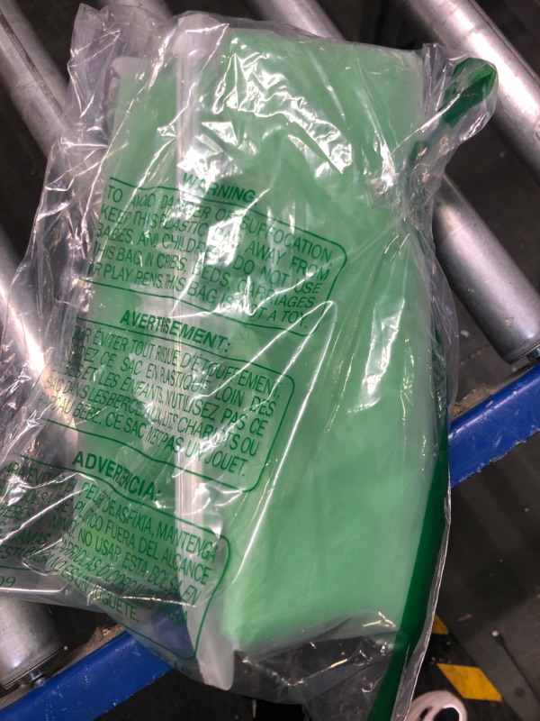 Photo 1 of Green Screen Backdrops, Portable Solid Color Photography Backdrops Cloth, 5 x 7 ft Collapsible Green Backdrop Background for Photography, Video Studio 5 x 7ft Green