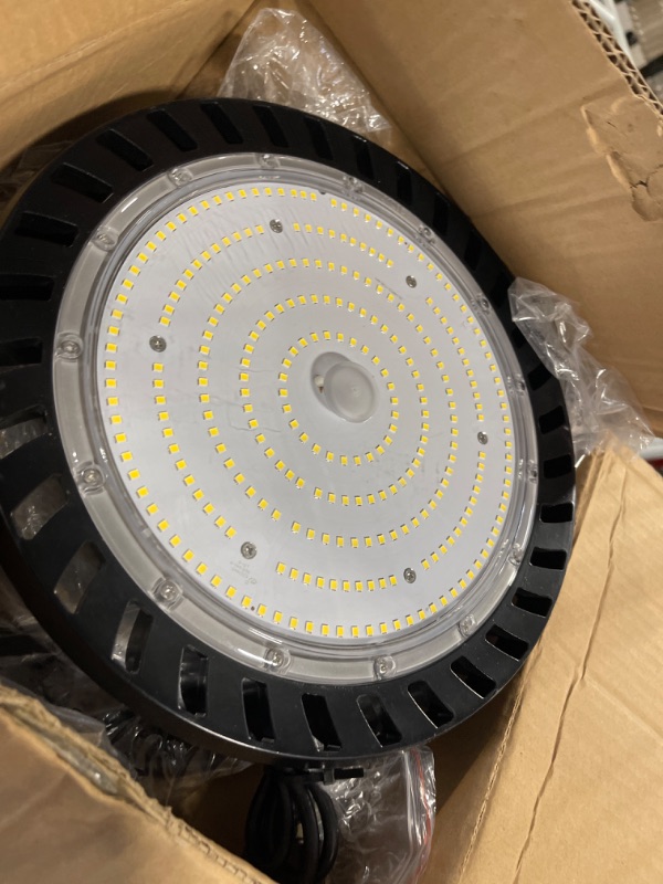 Photo 3 of 
AKK LED High Bay Light 200W/180W/160W Switchable (27000LM), 5000K/4000K/3000K Selectable UFO LED High Bay Light, US Plug 5' Cable, Non-Dimmable High Bay