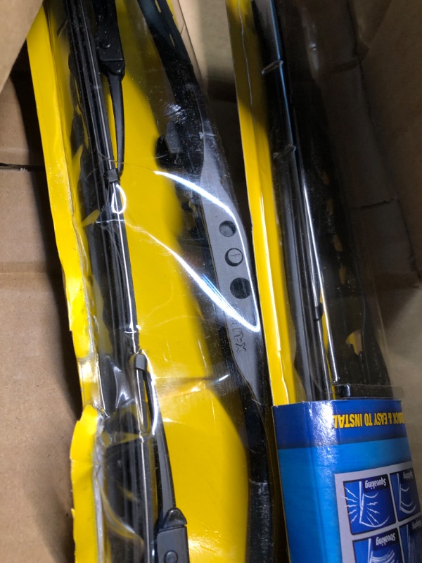 Photo 3 of Rain-X 820145 WeatherBeater All-Season OEM Quality Conventional Windshield Wiper Blade - 26" and 18" (Combo Pack) 26" and 18" Combo