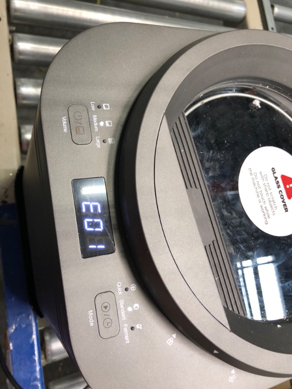 Photo 1 of NIVIOP Electric Composter for Kitchen,2.5L Smart Kitchen Waste Composter,Indoor Food Compost Machine for Apartment Countertop with Glass Cover,Ultra-High Temperature Drying,and Odor-Free Gray