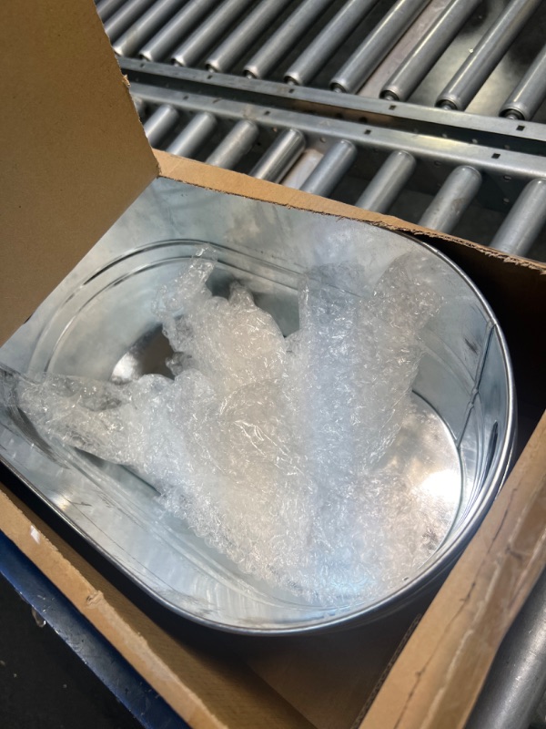 Photo 1 of 4 Gallon Galvanized Ice Bucket Beverage Tub for Parties Metal Drink Tin Bucket for Beer Wine Champagne for Farmhouse Rustic Home Bar (Silver, 4 Pieces)