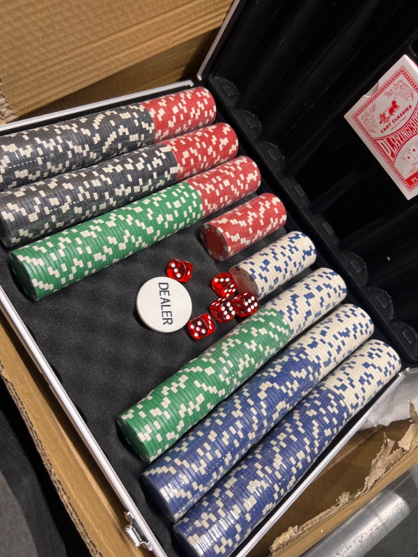 Photo 3 of Comie Poker Chips,500PCS Poker Chip Set with Aluminum Travel Case,11.5 Gram Poker Set for Texas Holdem Blackjack Gambling Red Green Black White Blue