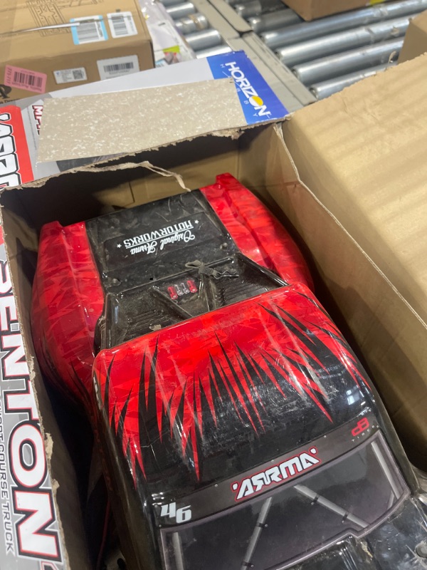 Photo 4 of ARRMA 1/10 SENTON 4X4 V3 MEGA 550 Brushed Short Course Truck RTR Red ARA4203V3T1