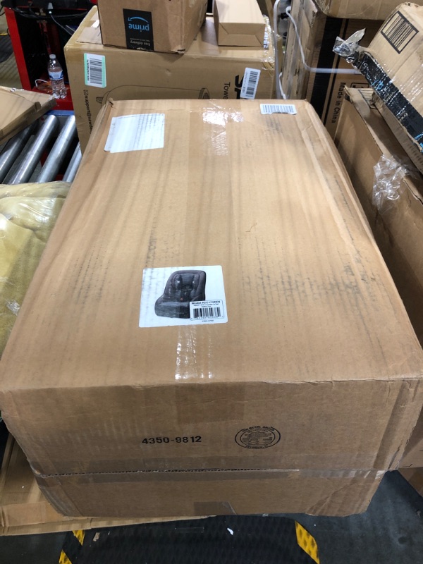 Photo 1 of Cosco Mighty Fit 65 DX Convertible Car Seat (Heather Onyx Gray)