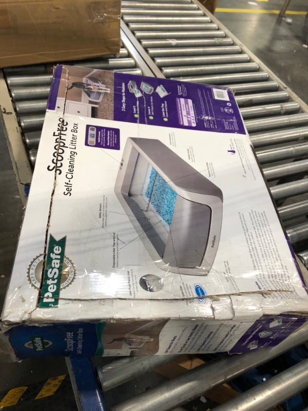 Photo 2 of *** FOR PARTS ***PetSafe ScoopFree Self-Cleaning Cat Litter Box - Never Scoop Again - Hands-Free Cleanup with Disposable Crystal Trays - Less Tracking, Better Odor Control - Health Counter Helps Monitor Your Cat Non-Covered